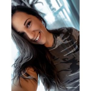 Meet your Posher, Lexie